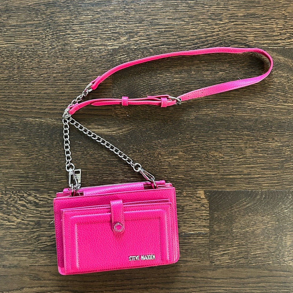 Steve Madden Hot Pink Crossbody Wallet Bag with Chain Strap 💖